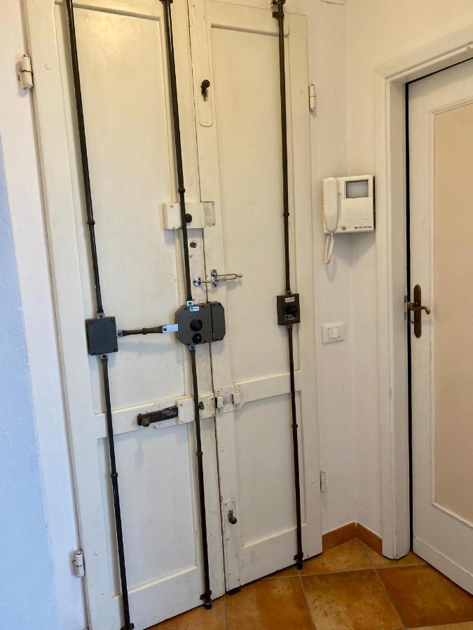 Nice & Roomy Apartment Behind The Uffizi Museum Florens Exteriör bild