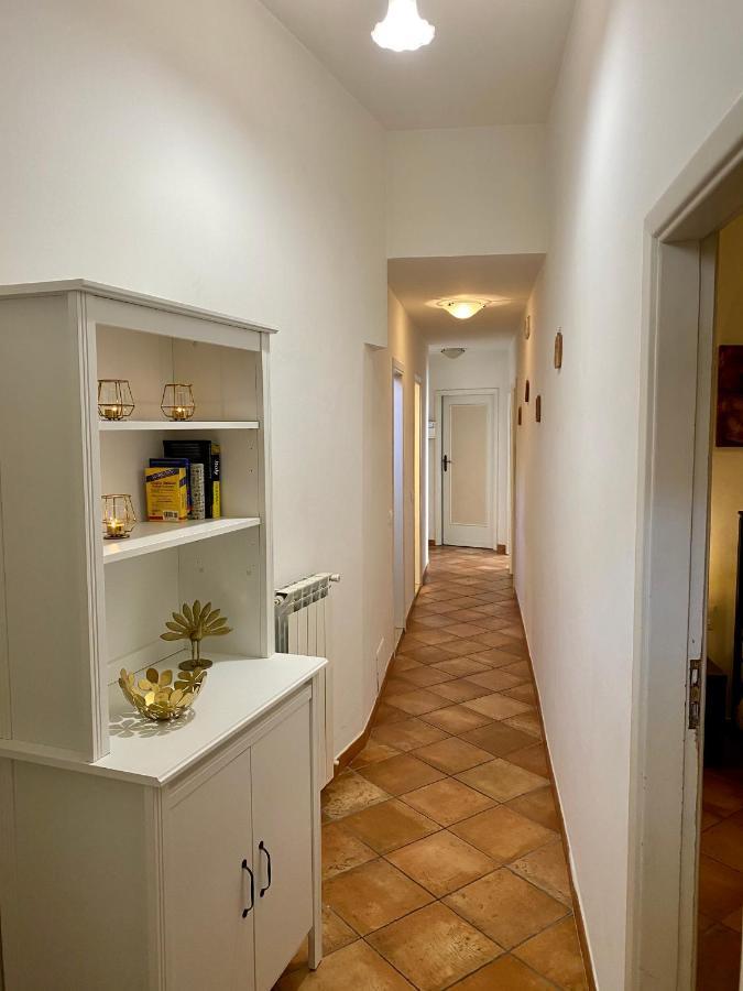 Nice & Roomy Apartment Behind The Uffizi Museum Florens Exteriör bild